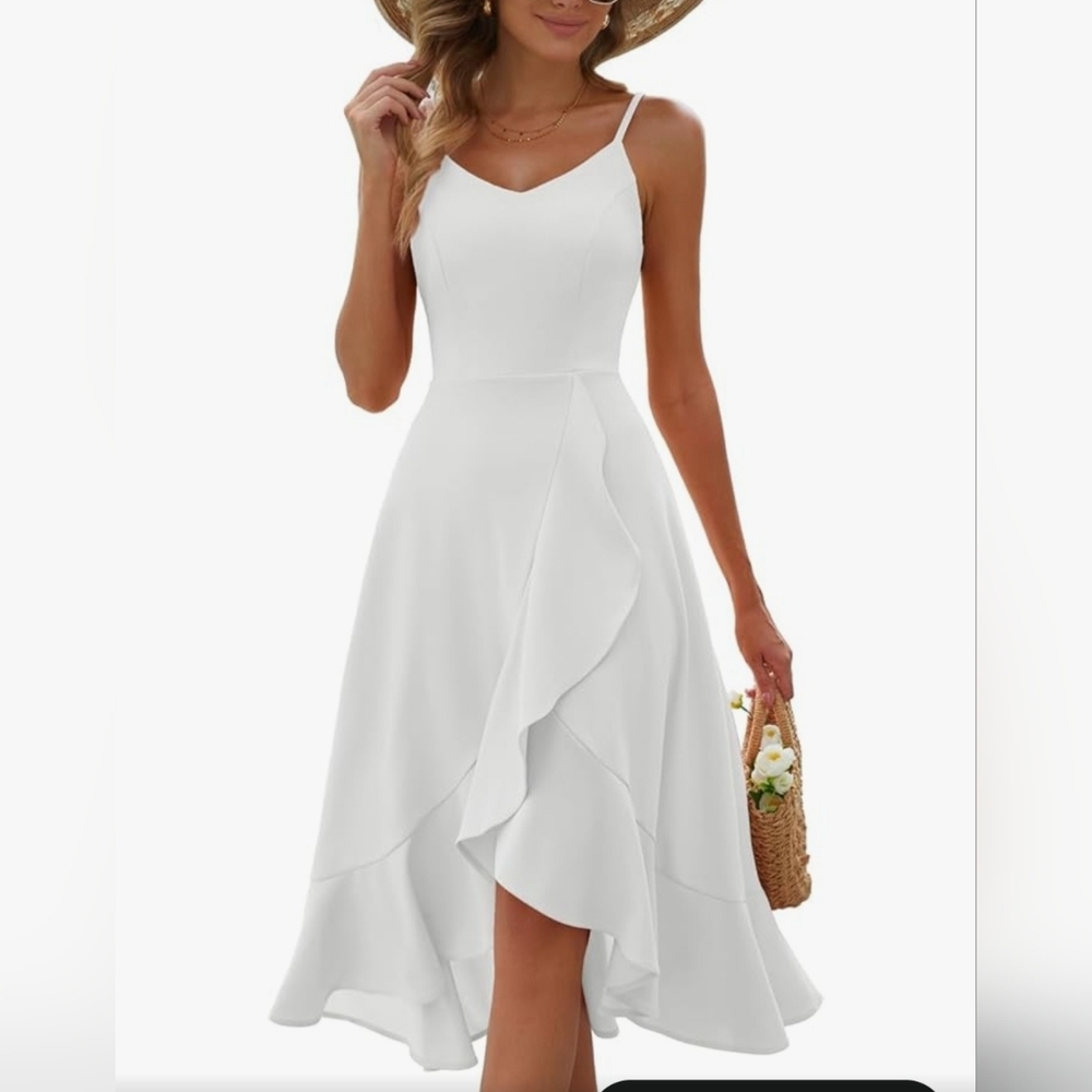 Elegant Gold Sleeveless Dress